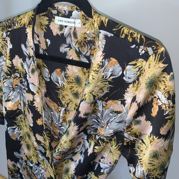 Sofie Schnoor Satin Floral Shimmery Wrap Dress Midi - Picture 3 of 4